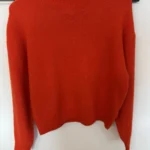 Featured thumbnail for Chandail orange doux
