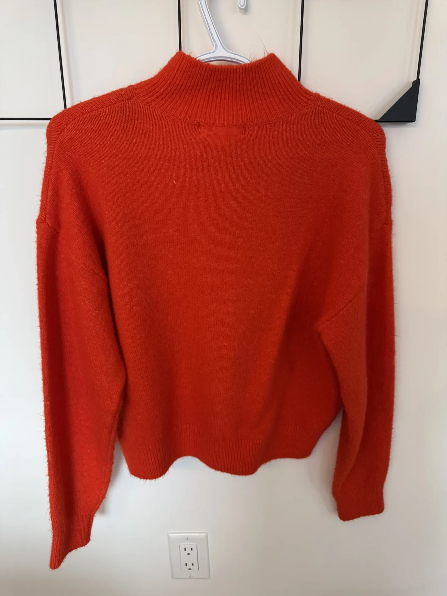Image for Chandail orange doux
