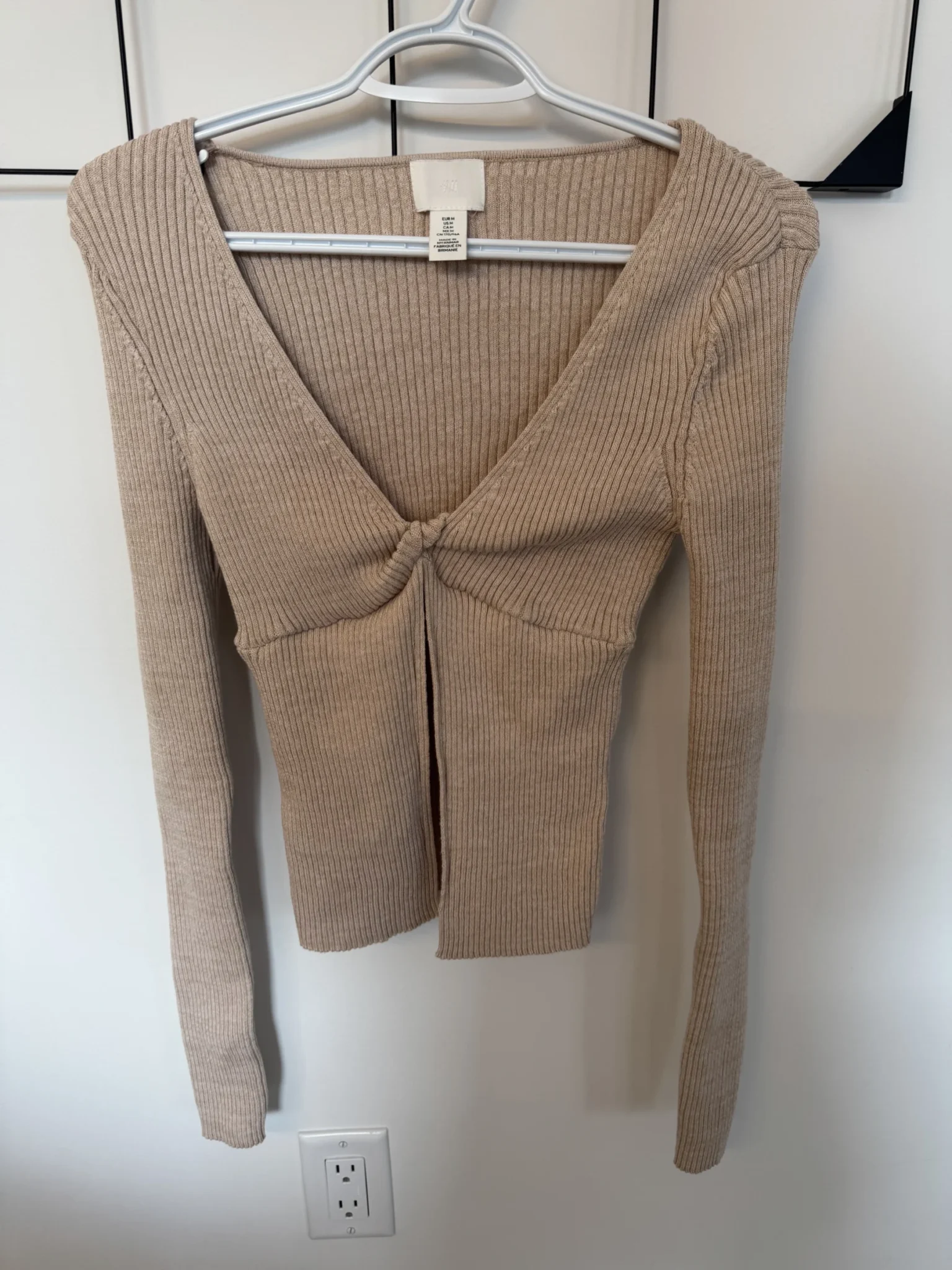 Featured image for Chandail beige H&M