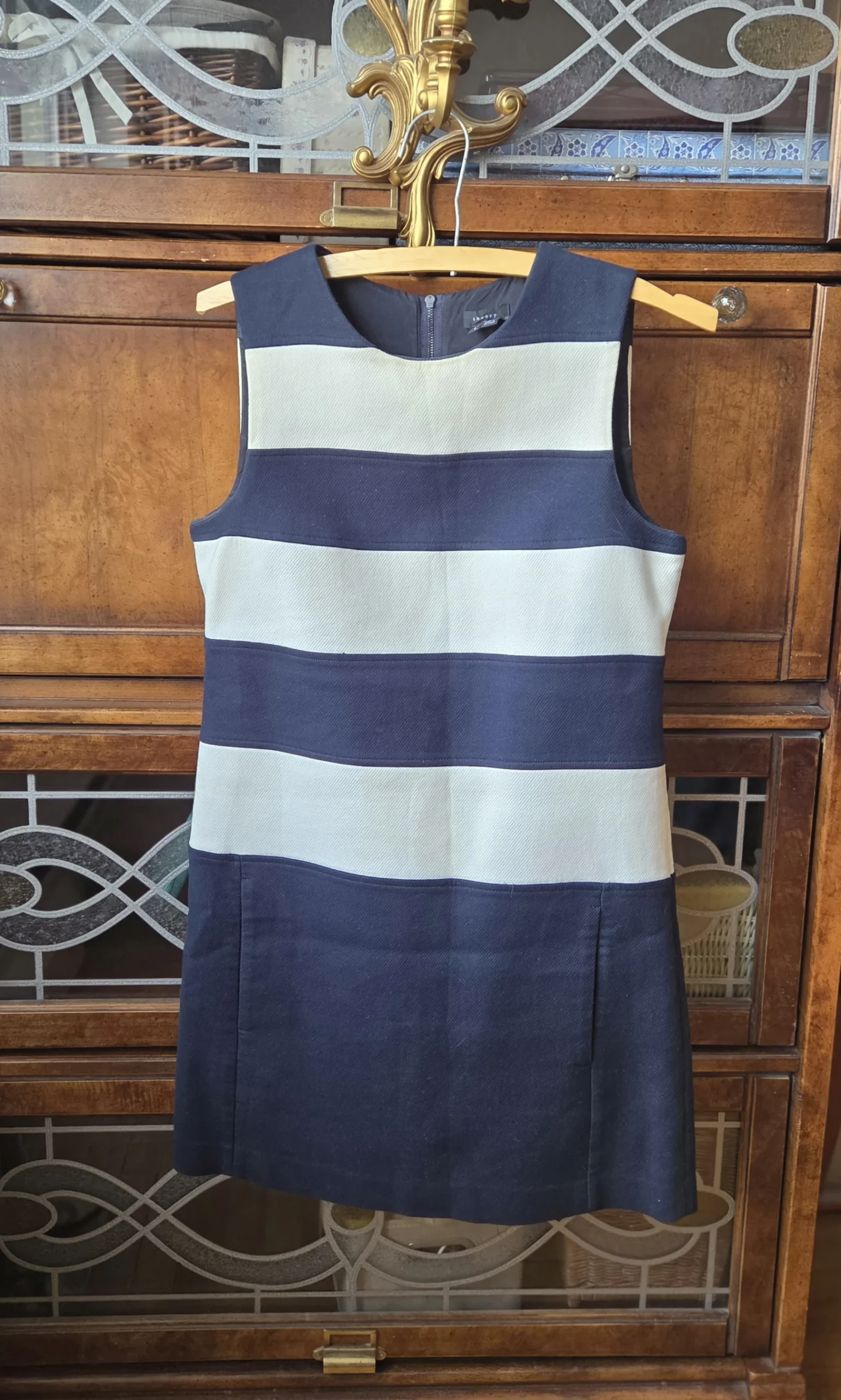 THEORY- Magnifique robe bleu marine et blanche Theory seconde main