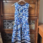 Thumbnail for Vince Camuto Robe cintrée sans manches