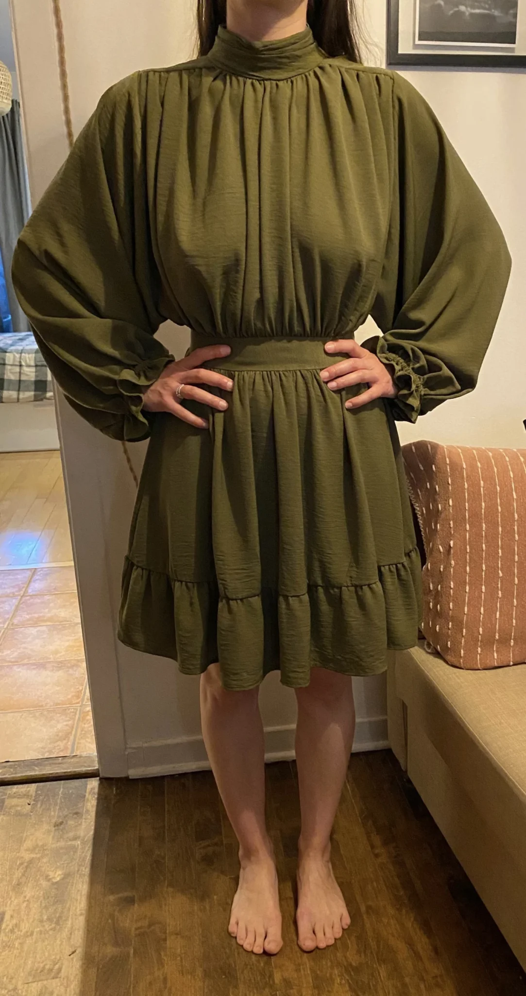 Featured image for Robe chic kaki