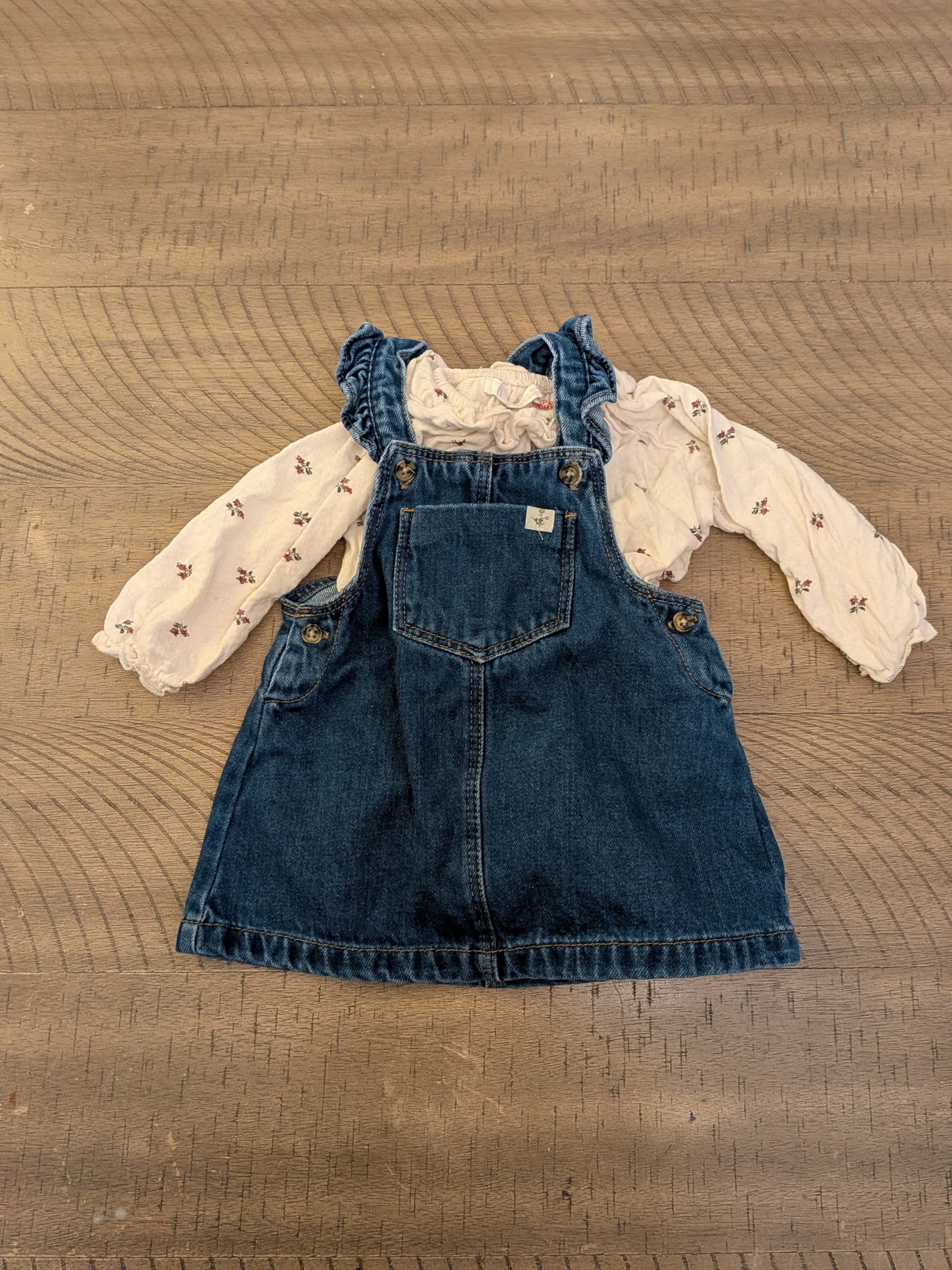 Ensemble robe salopette Zara Zara seconde main