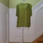 Thumbnail for Chandail satiné vert