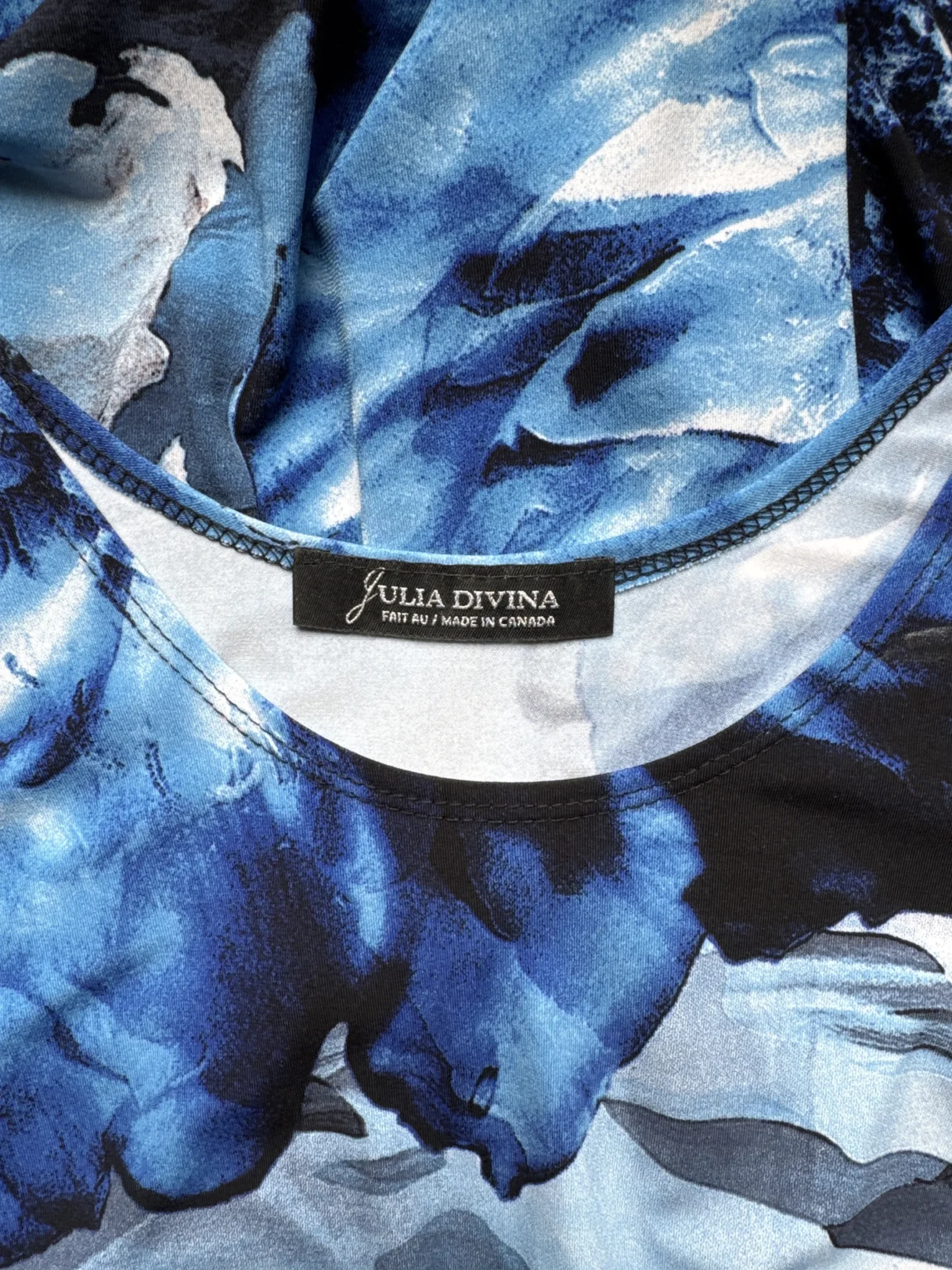 Image for Robe d’été tons bleu lumineux