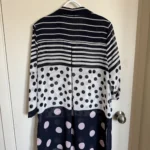 Thumbnail for Blouse translucide, polyvalente