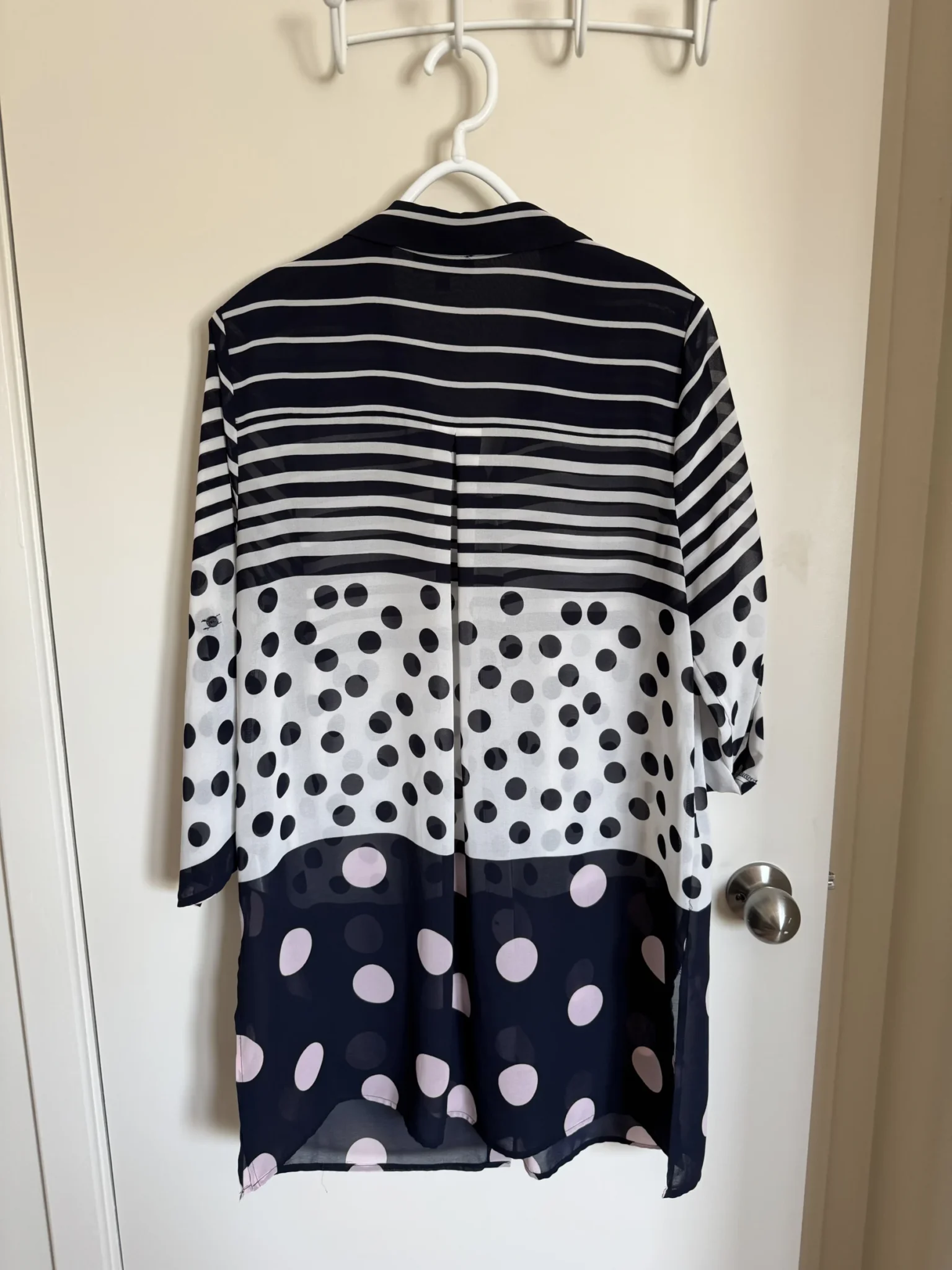 Image for Blouse translucide, polyvalente
