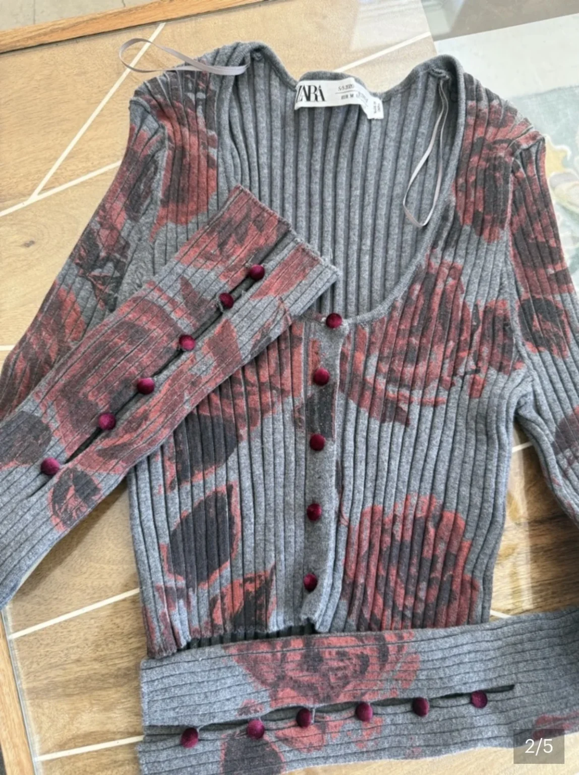 Image for Zara (Medium) Cropped Ribbed Button-Front Top in Gray with Red Floral