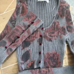 Thumbnail for Zara (Medium) Cropped Ribbed Button-Front Top in Gray with Red Floral
