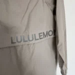 Thumbnail for Coupe-vent Lululemon