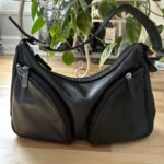 Thumbnail for Sac à main en cuir noire