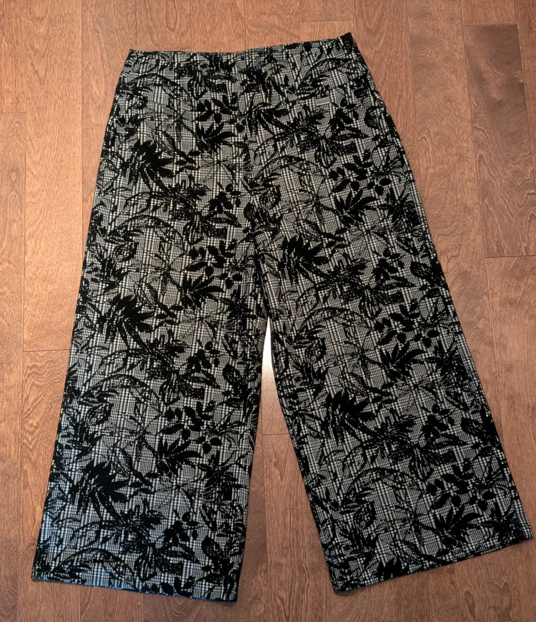 Image for Pantalon jupe-culotte (marque Modes Crystal)
