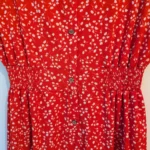 Thumbnail for Robe mi-courte rouge à imprimé fleuri blanc