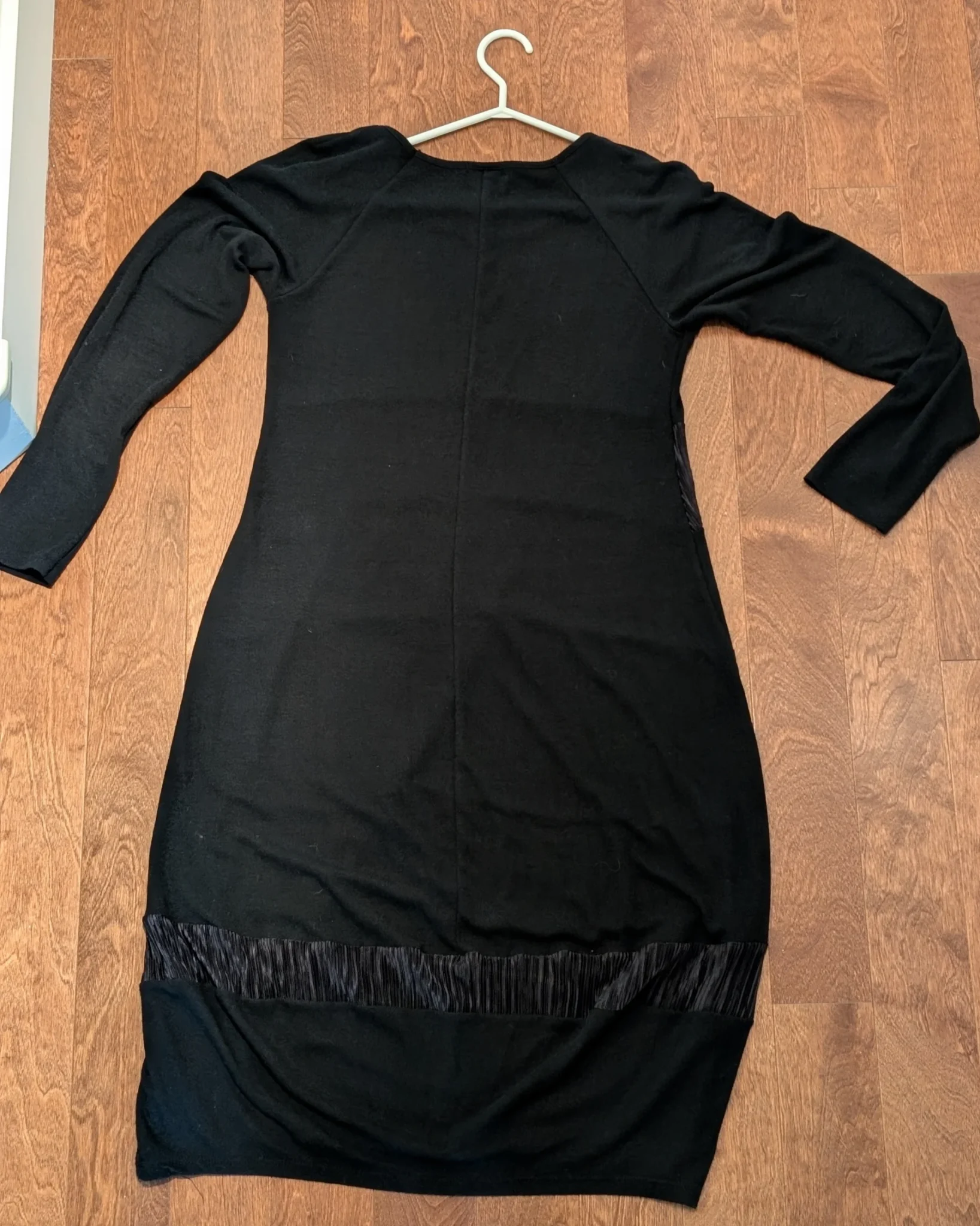 Image for Robe pull noire à manches longues
