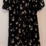 Thumbnail for Robe portefeuille noire à imprimé fleuri
