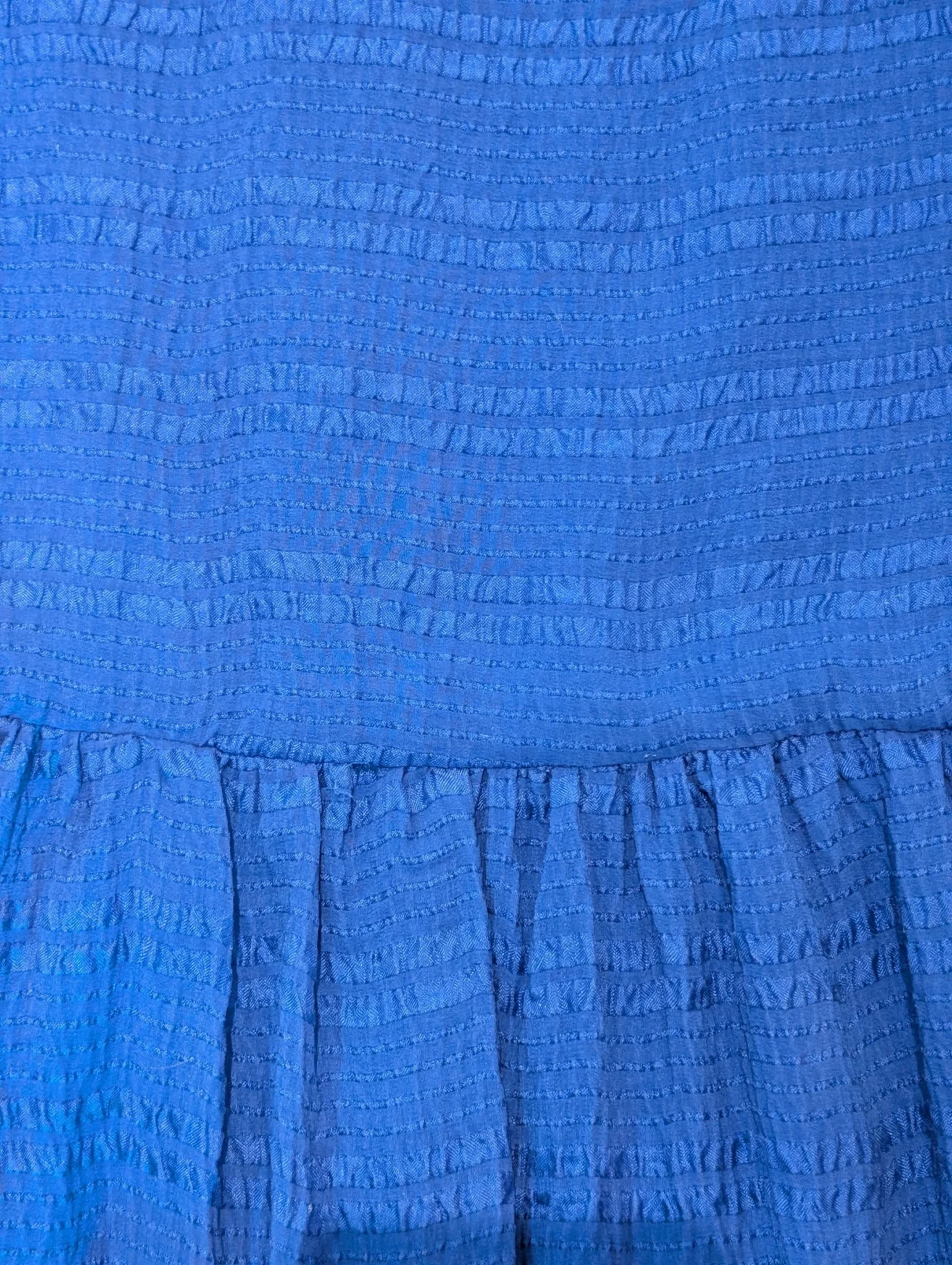 Image for Robe courte bleu roi texturée