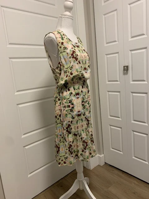 Image for Robe au look estival LIVOM