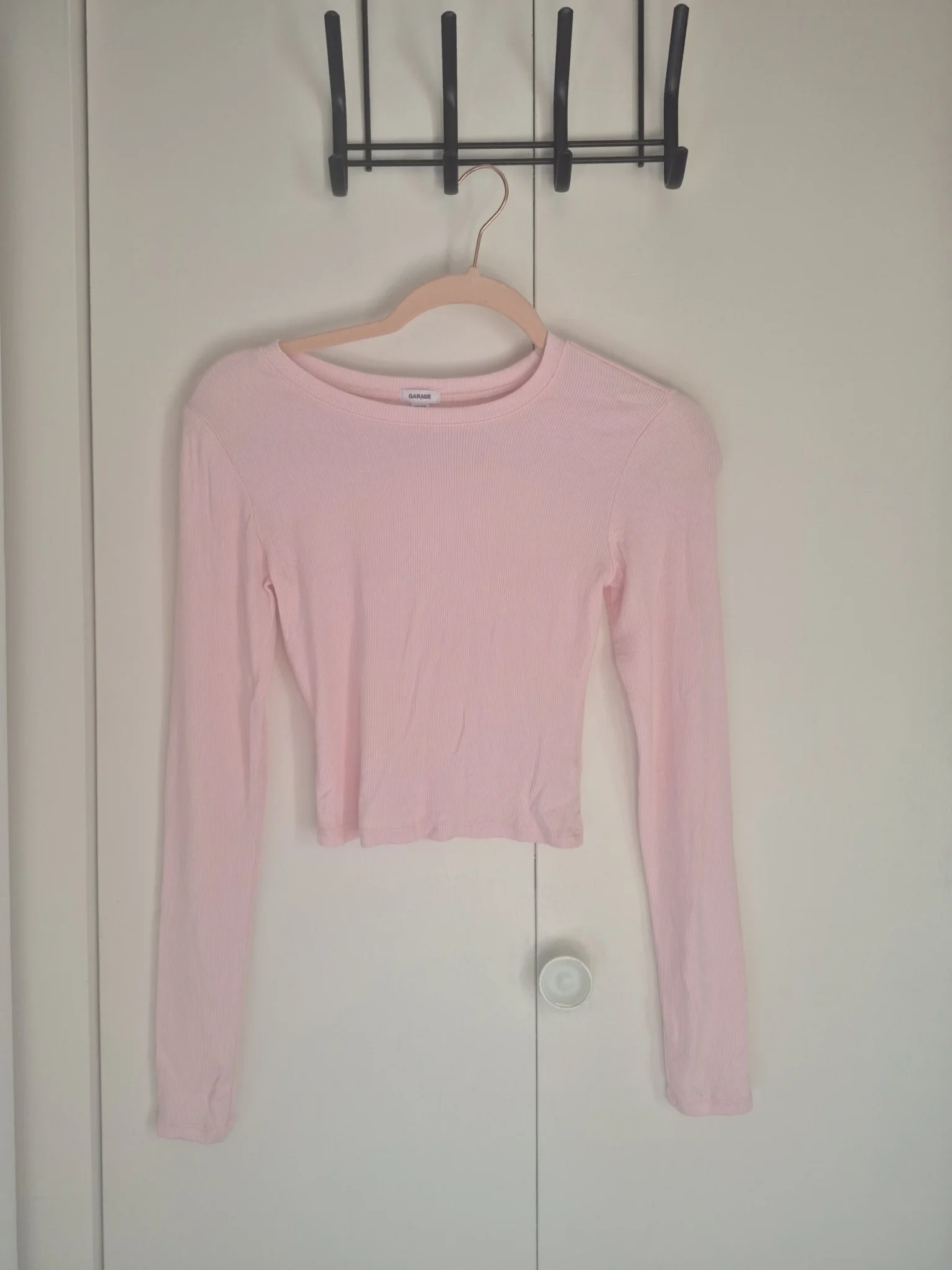 Featured image for Chandail rose Garage XS