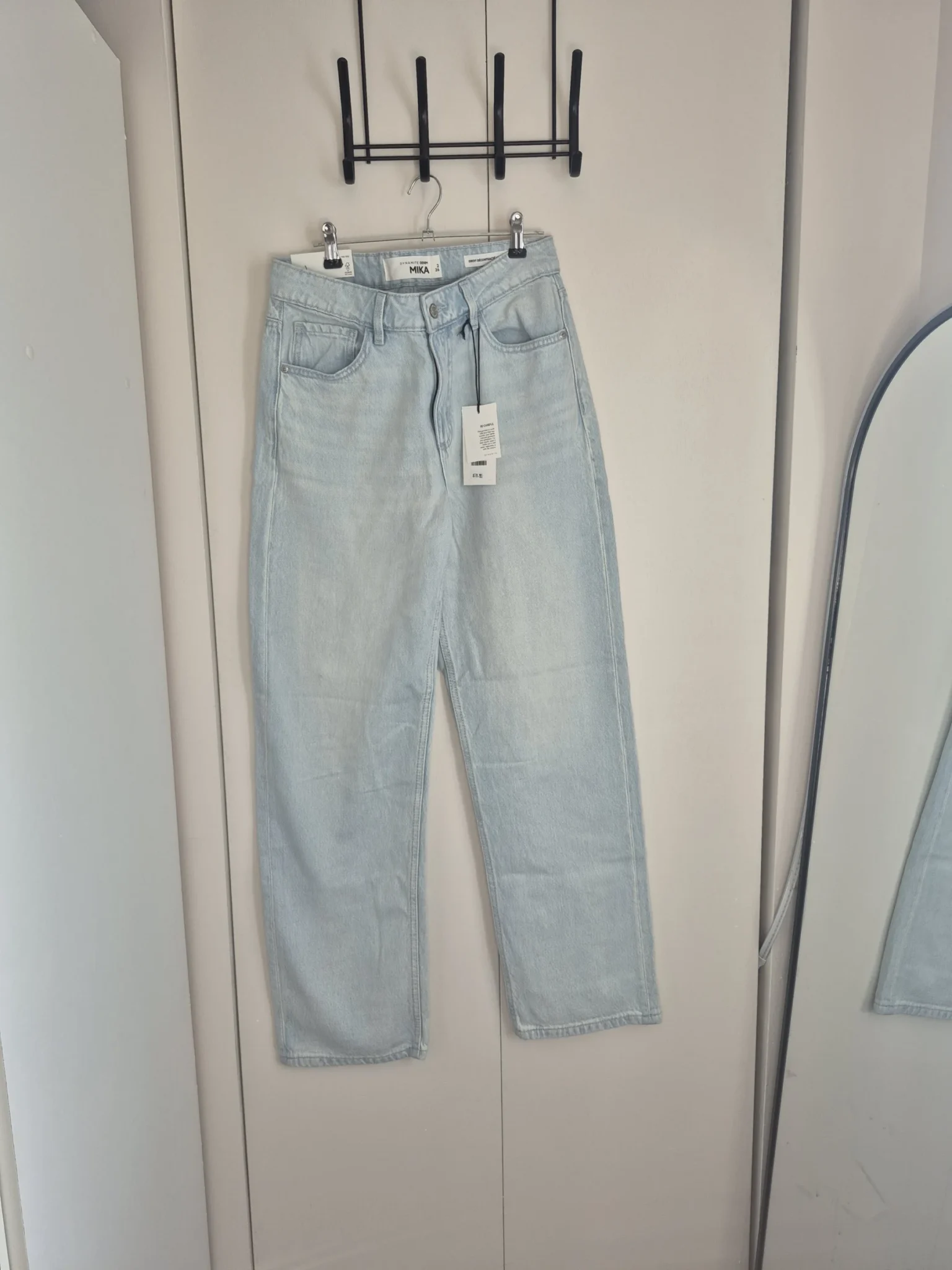 Featured image for Jeans taille haute Mika Dynamite grandeur 2