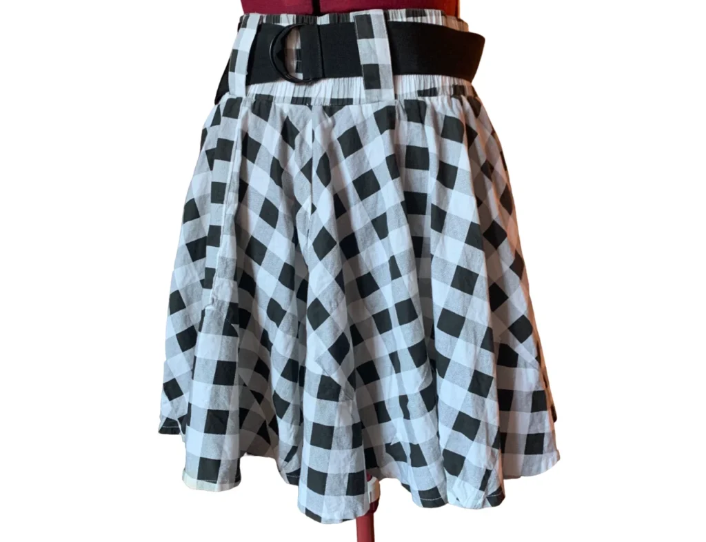 Featured image for SUPREMEBEING - JUPE Coupe cercle Motif carreaux noirs et blancs SMALL