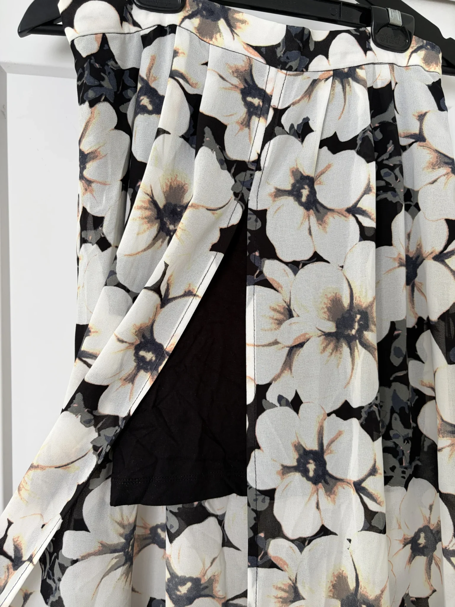 Image for Jupe florale diaphane avec mini jupe opaque intégrée