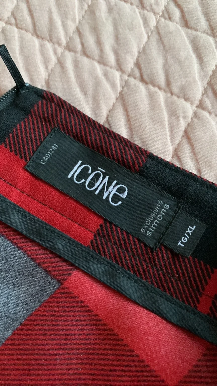 Image for ICÔNE – Jupe Midi à Carreaux Rouges – Taille XL
