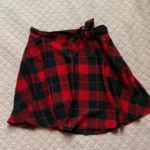 Thumbnail for ICÔNE – Jupe Midi à Carreaux Rouges – Taille XL