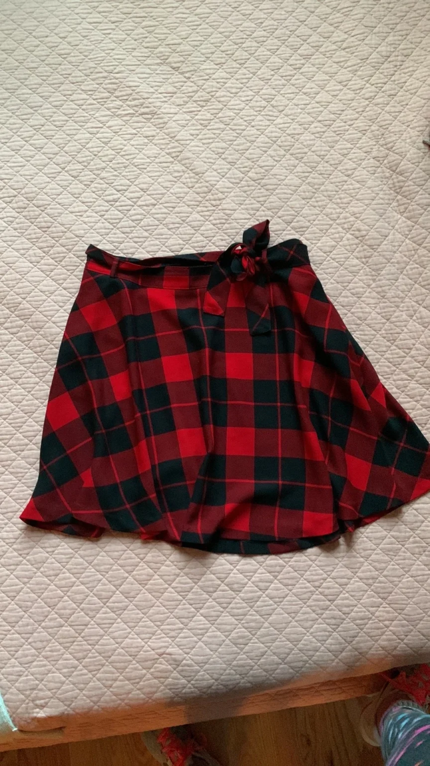 Image for ICÔNE – Jupe Midi à Carreaux Rouges – Taille XL