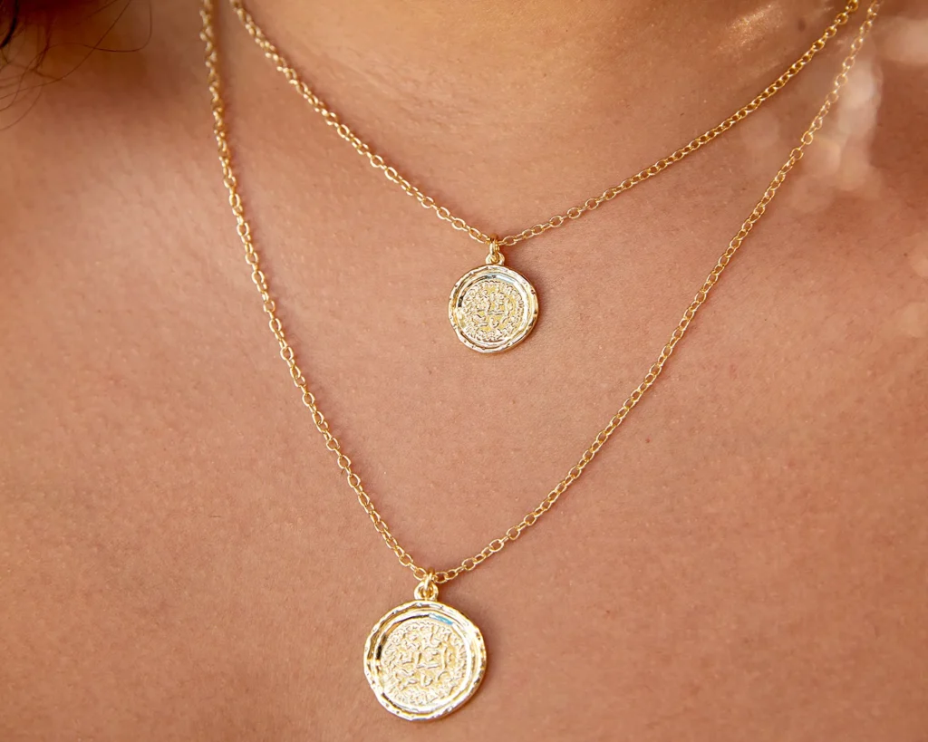 Image for Collier double médaillon Amber Sceats