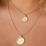 Thumbnail for Collier double médaillon Amber Sceats
