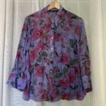 Featured thumbnail for Blouse mauve avec fleurs rouges