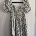 Featured thumbnail for Robe courte fleurie bohème