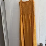 Featured thumbnail for Robe mi-longue d’été