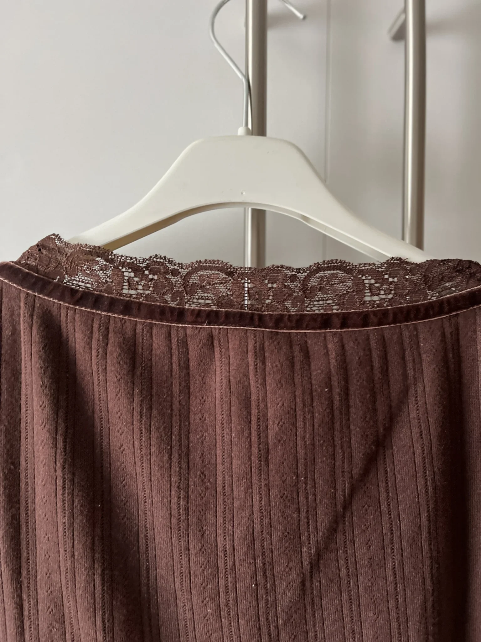Image for Chandail marron (chocolat) - 61% coton