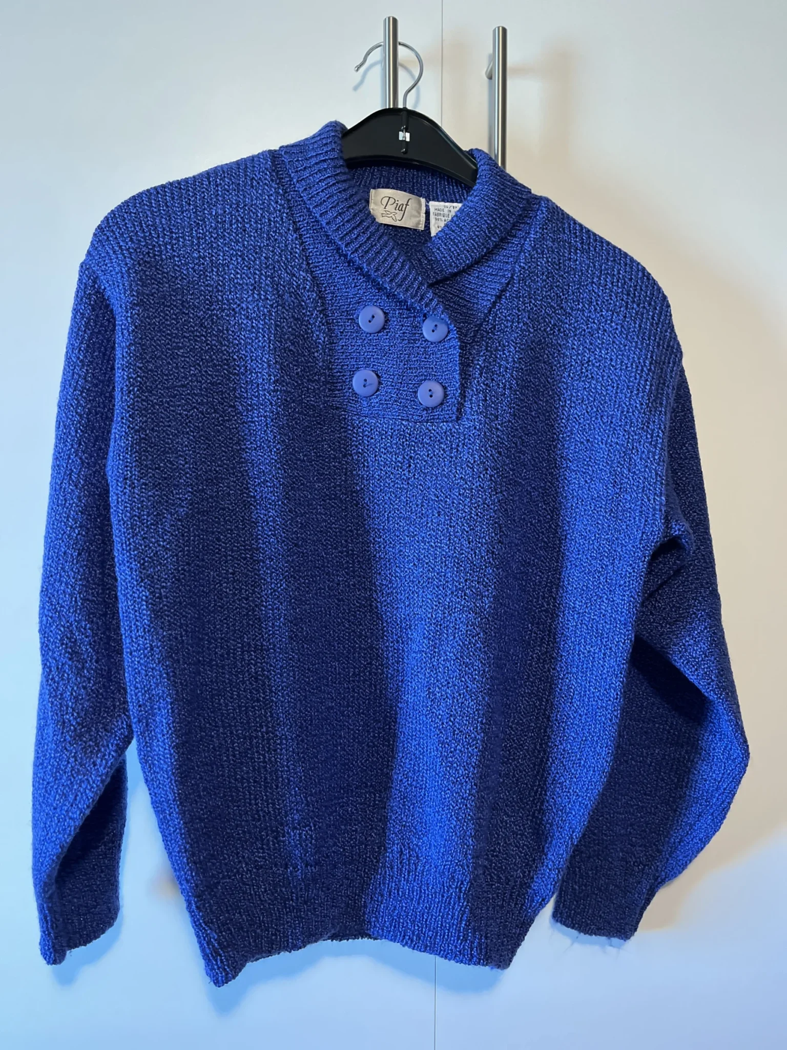 Featured image for Chandail bleu indigo - Piaf