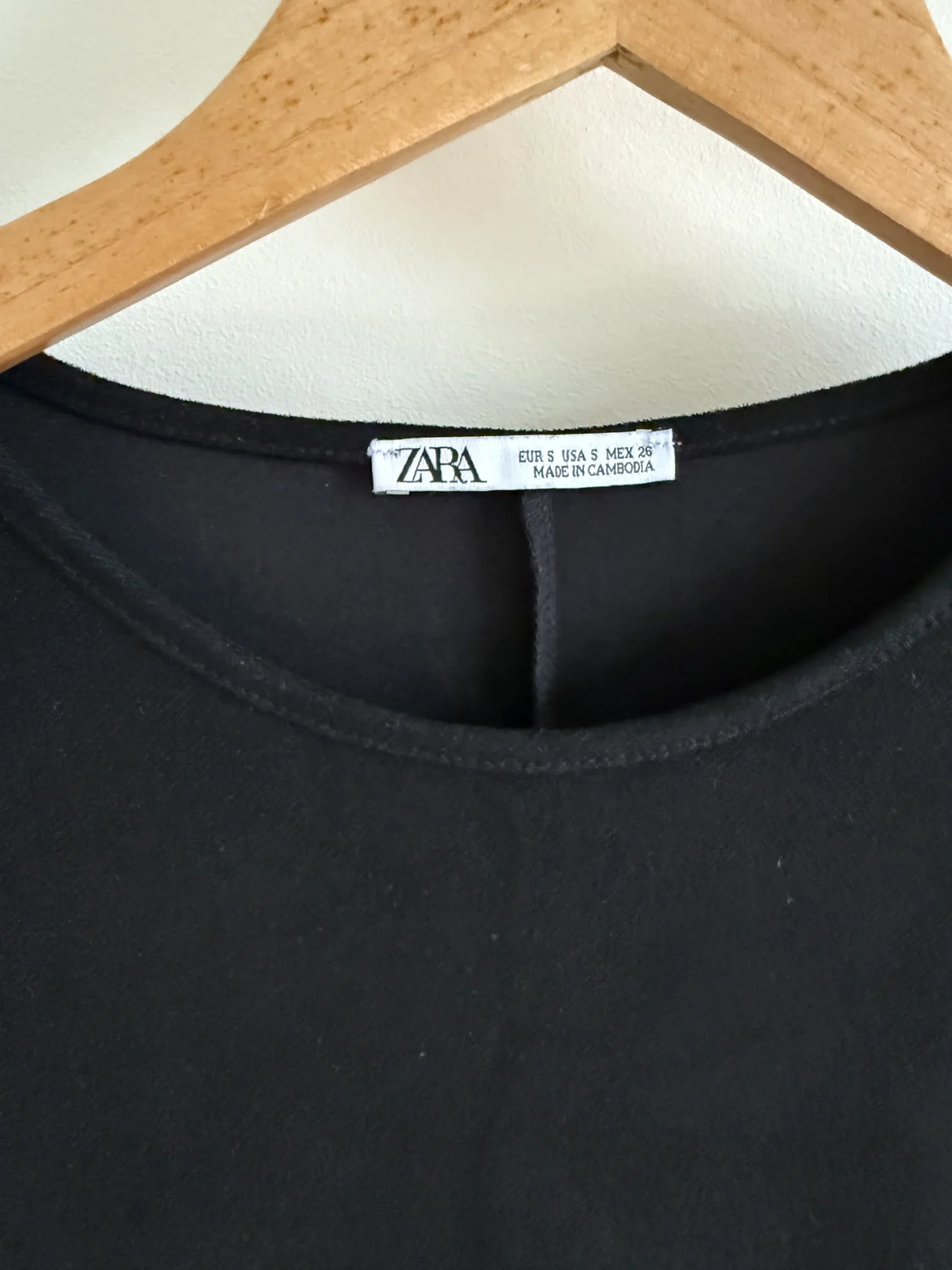 Image for Robe droite courte style suède
