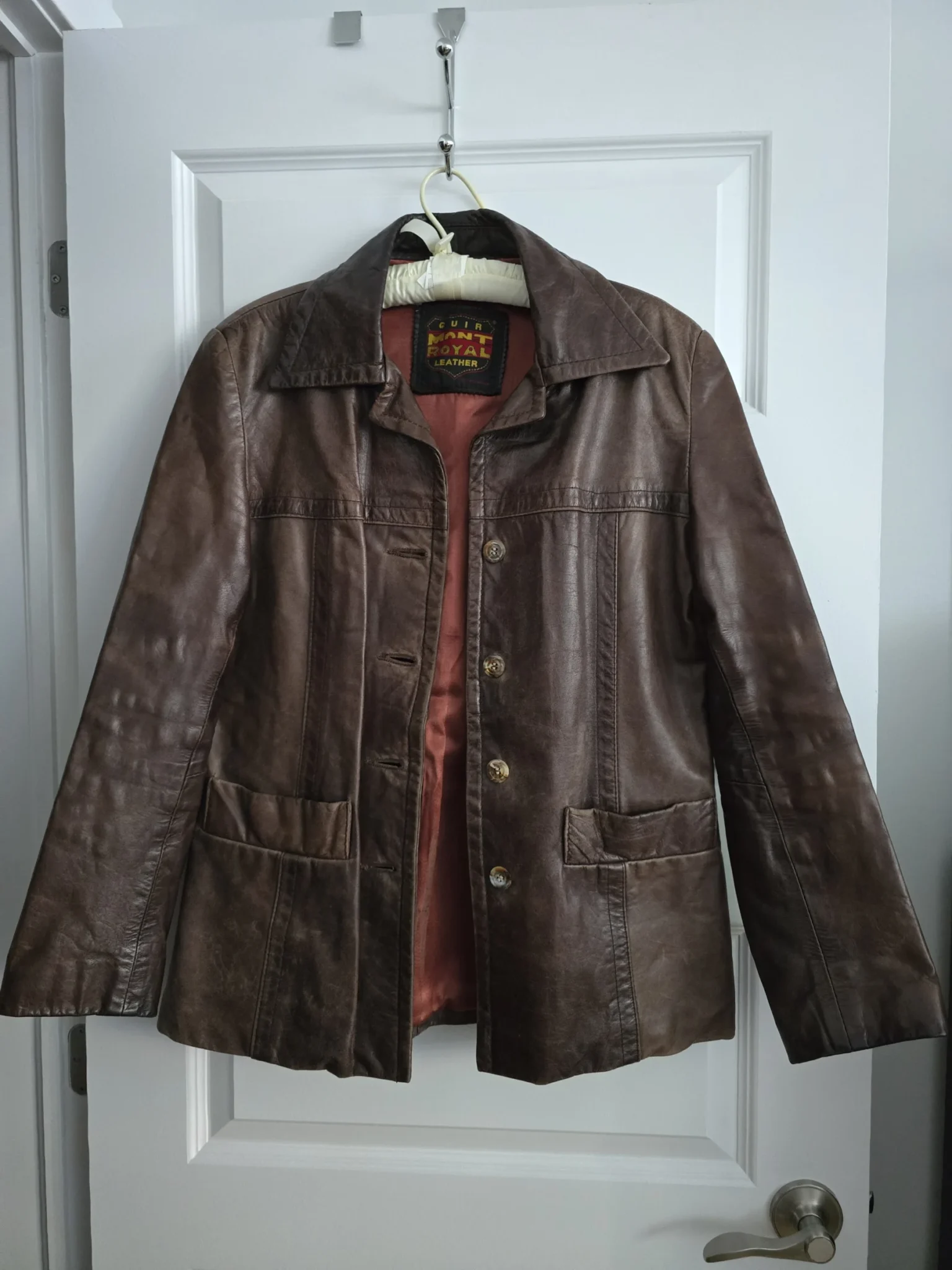 Featured image for 🌟 Vintage manteau cuir marron