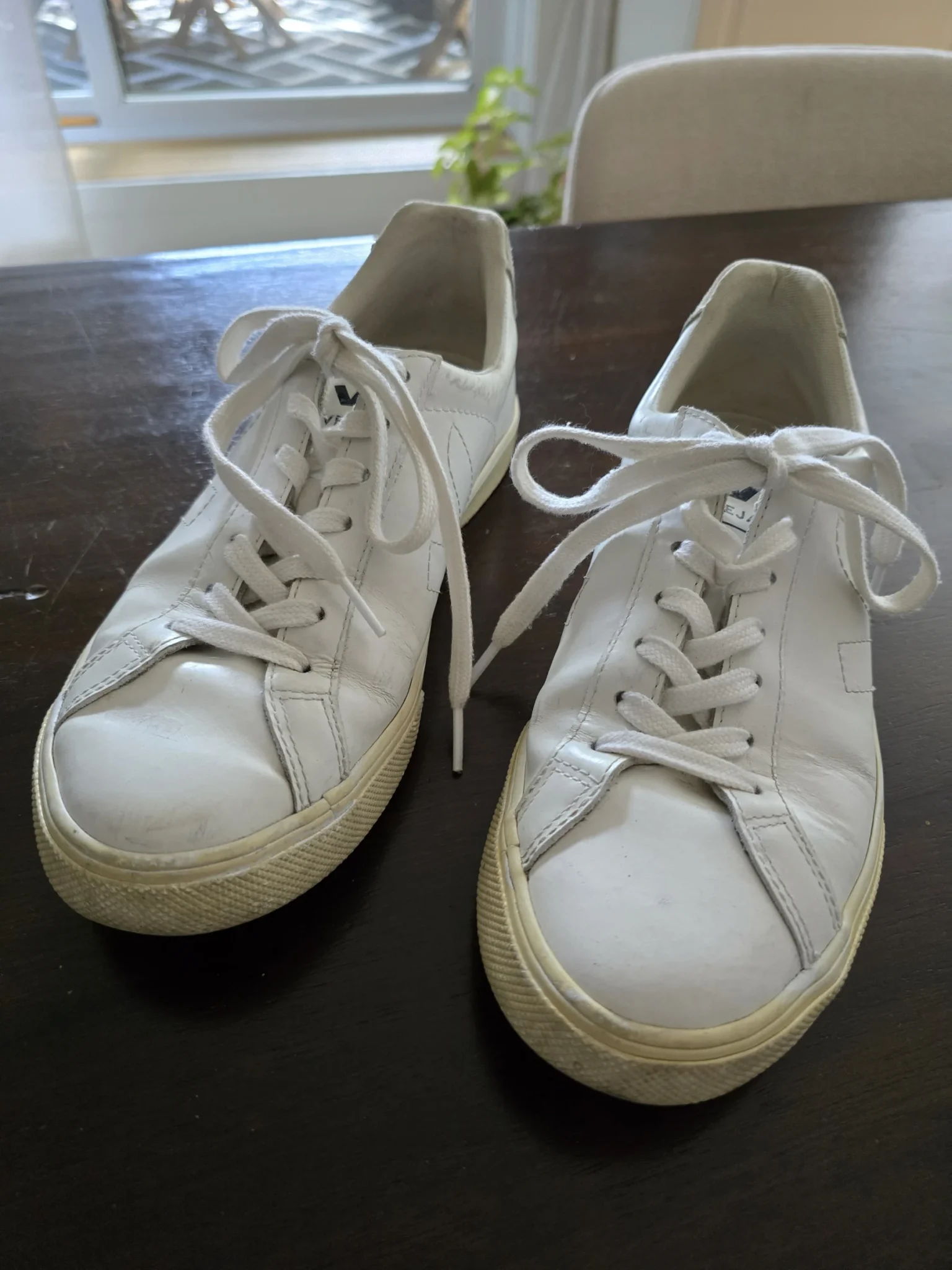 Featured image for 🌟 Basket Veja en cuir blanc