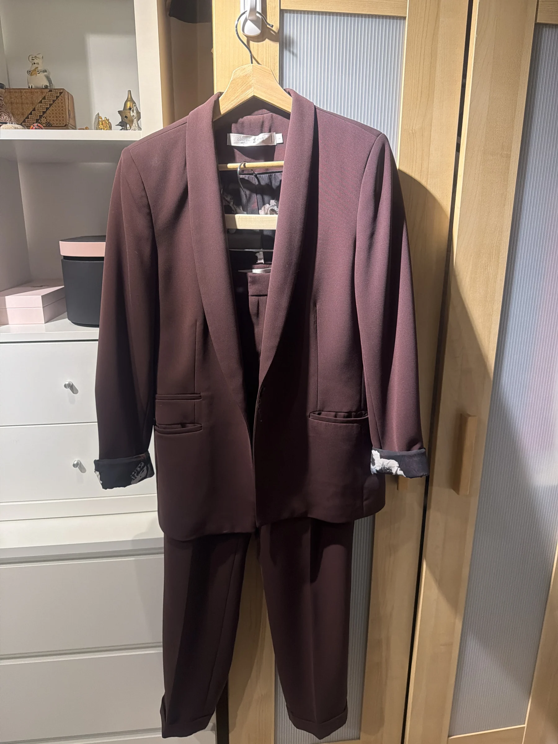 Veston Contemporaine seconde main