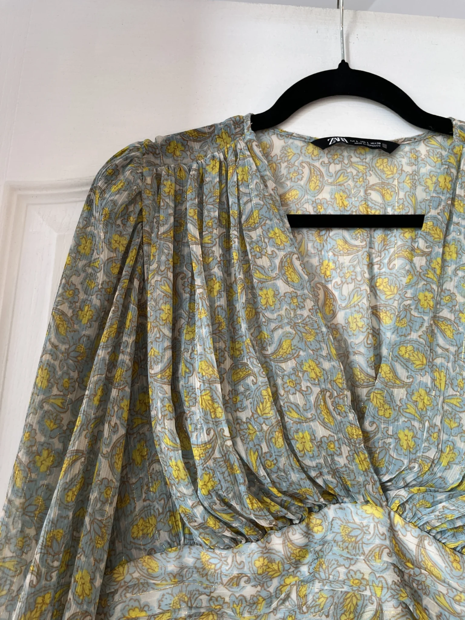 Image for Zara blouse size L floral pattern blue and yellow