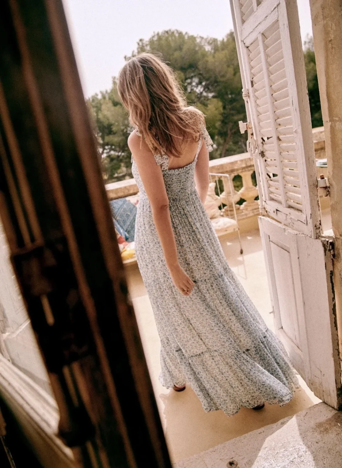 Image for Robe Sézane modèle Phily taille 38 bleu et blanc fleuris