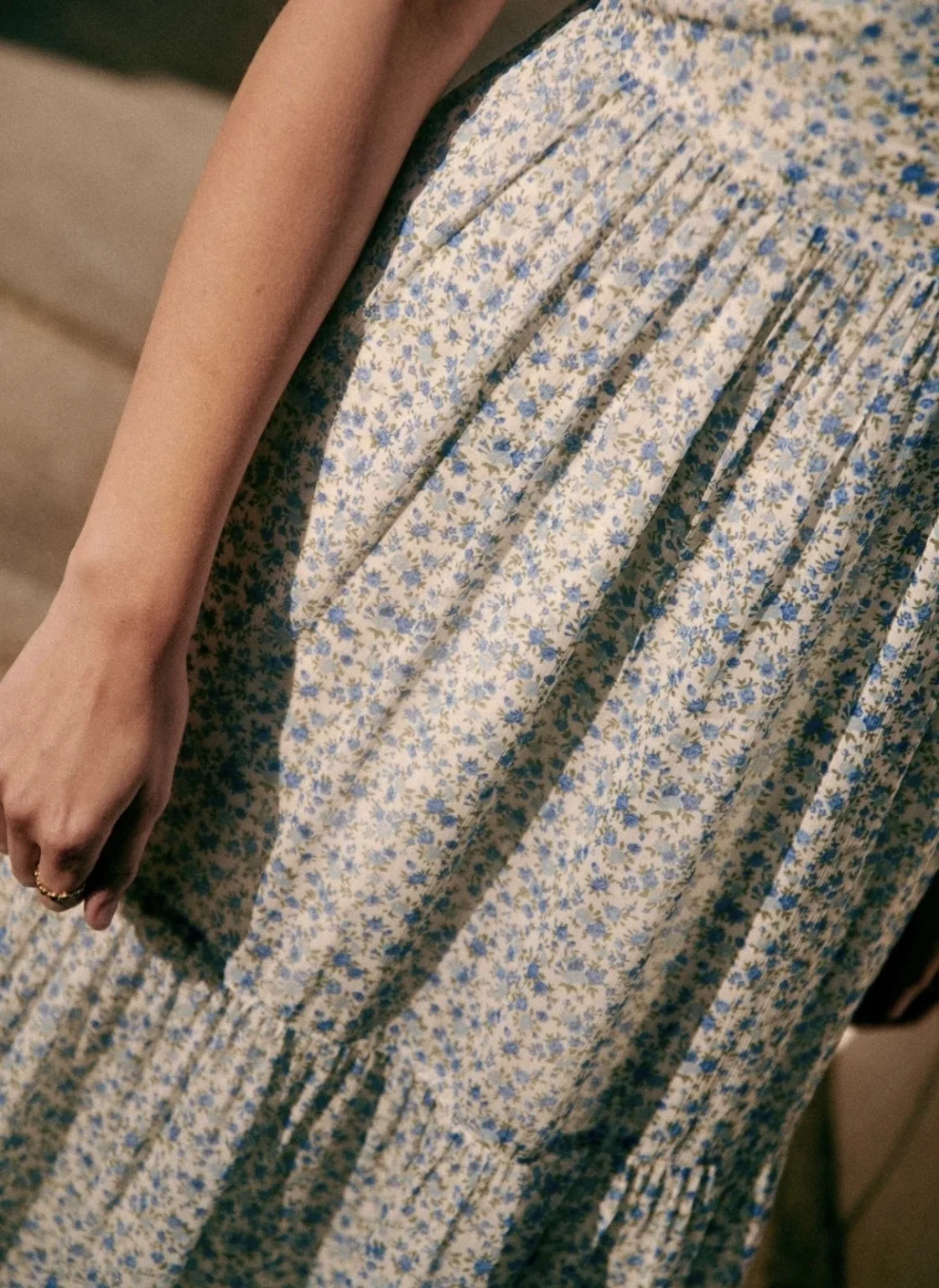 Image for Robe Sézane modèle Phily taille 38 bleu et blanc fleuris