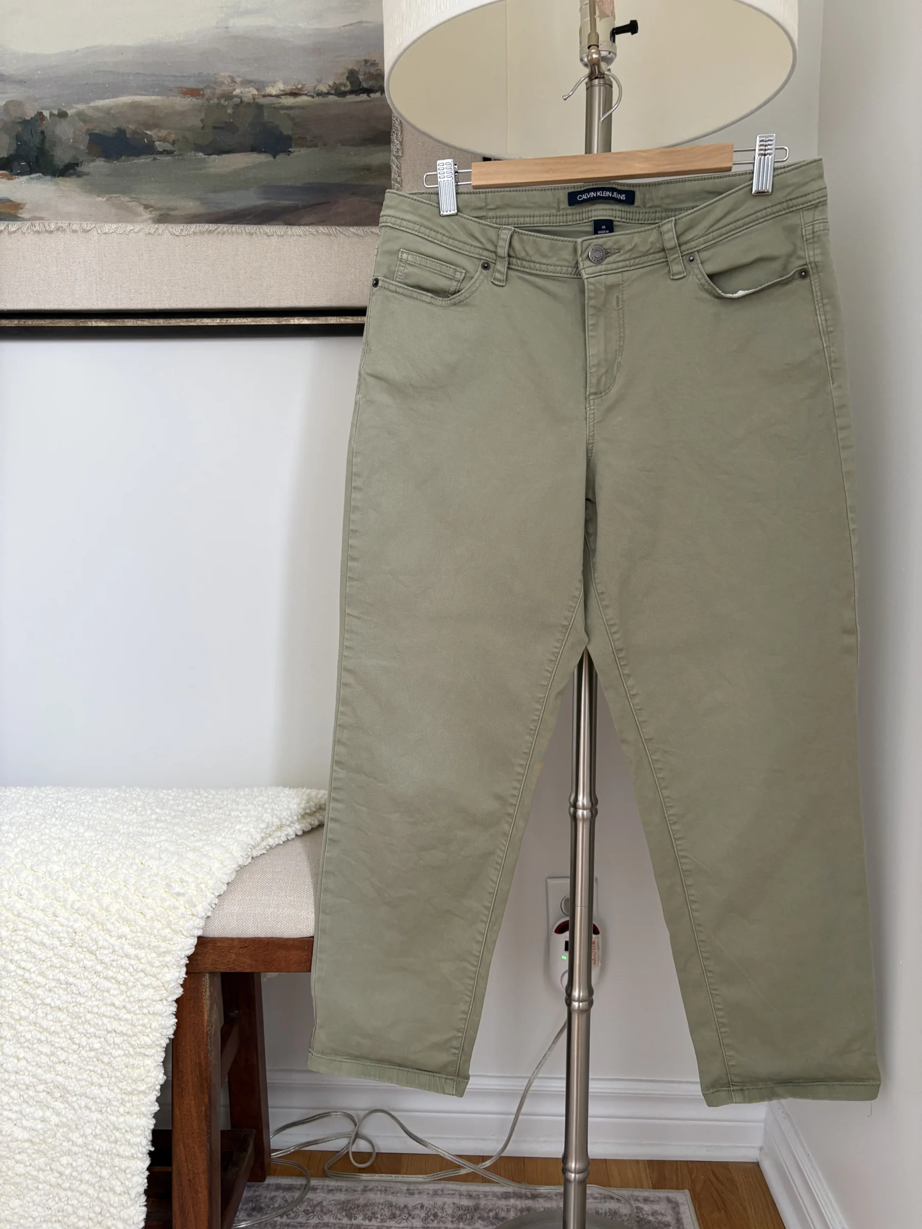 Capris kaki Calvin Klein seconde main