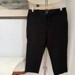 Featured thumbnail for Pantalon capris noir