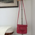 Featured thumbnail for Sac à main bandoulière en cuir véritable