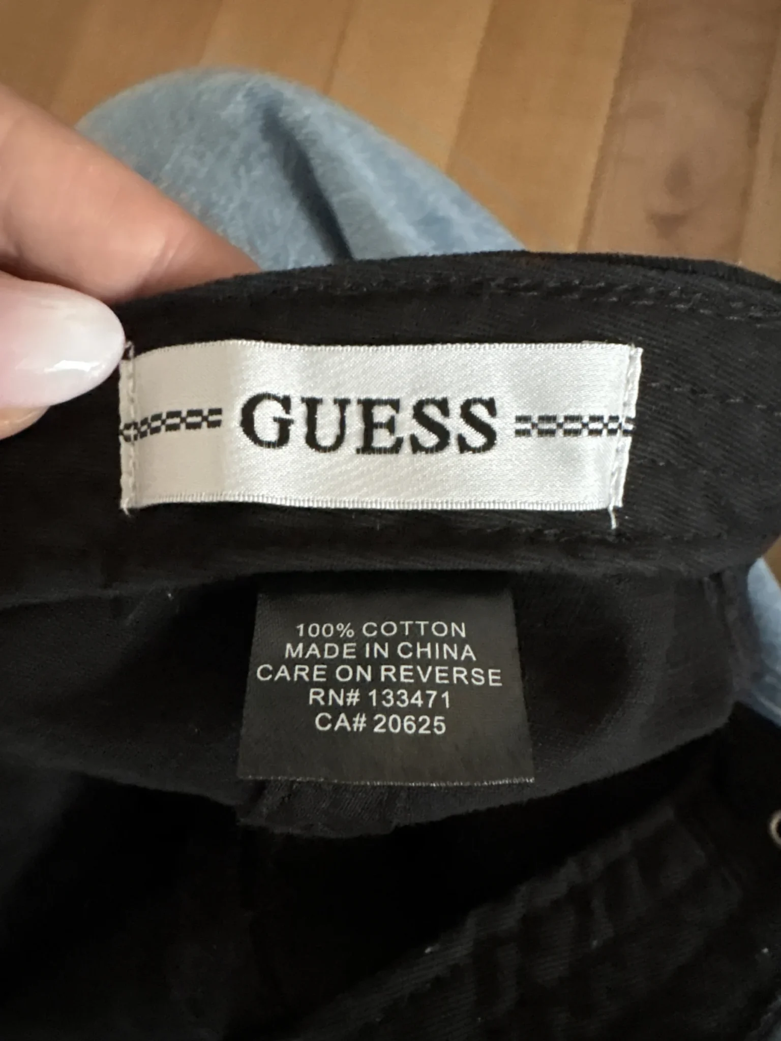 Image for Casquette Guess