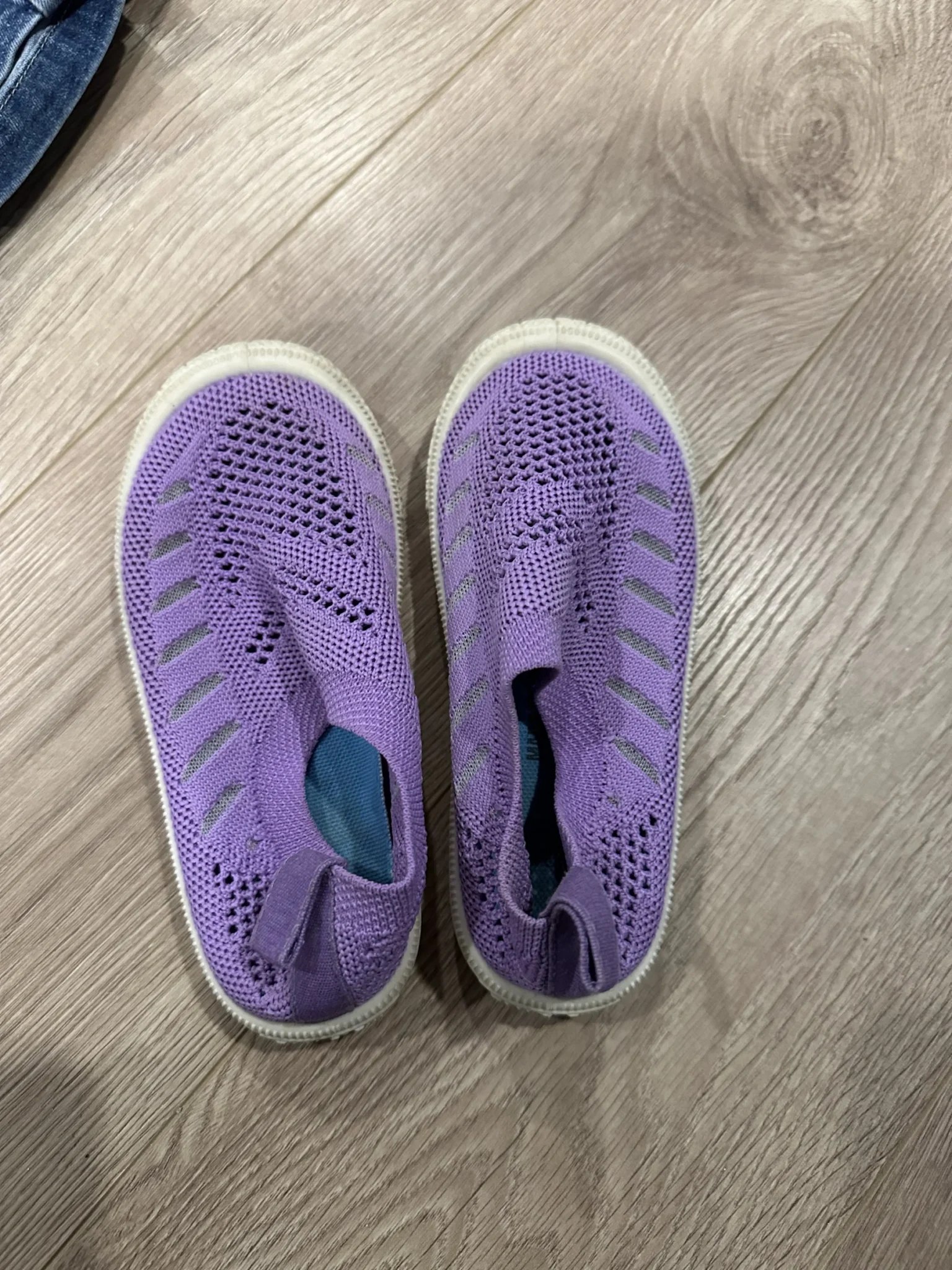 Featured image for Chaussures Jan et Jul été