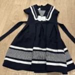 Featured thumbnail for Robe de couleur marine