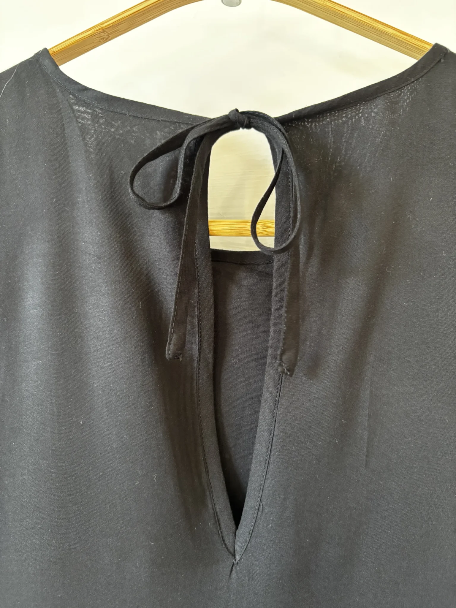 Image for ♥️Robe noir  à volant WILFRED