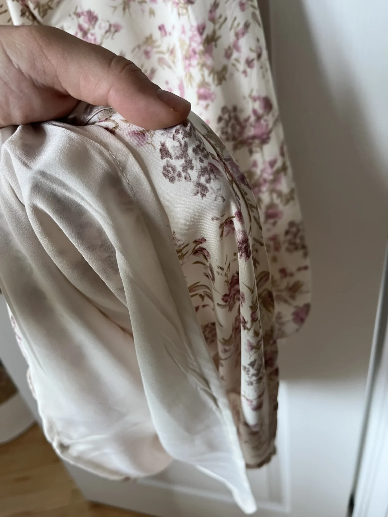 Image for Robe satinée rose fleuris Storia taille L